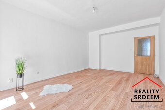 Pronájem bytu v os. vlast. o velikosti 3+1+lodžie/66m2 na ul - 8