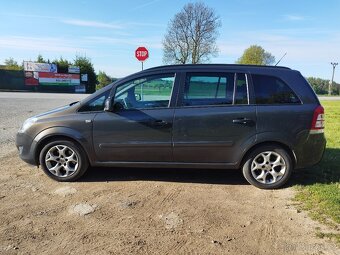 Opel Zafira 1,7 CDTi 7.míst - 8