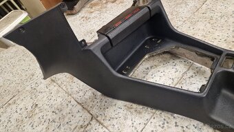 BMW E34 - stredova konzole - 8