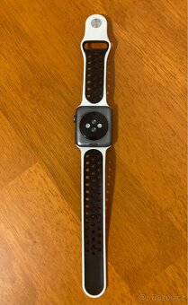 Apple Watch Series 3 42mm - 8