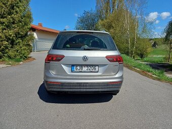 VW Tiguan 5N 2.0 110kW 4x4 automat - 8