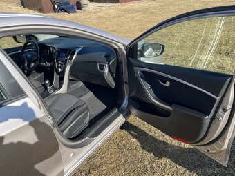 Hyundai i30 1.6 CRDi - 8