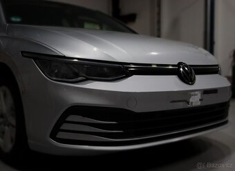 Volkswagen Golf - 8