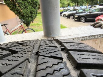 205/50 R17 V XL zimní pneu - 8