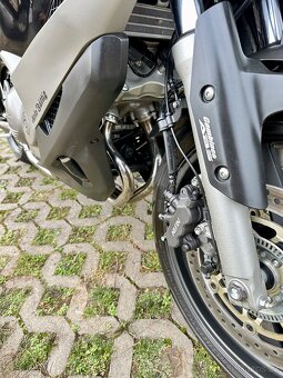 Honda vfr 800 crossrunner - 8