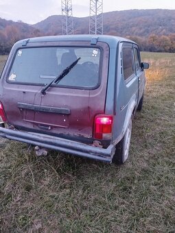 Lada niva  1.7i - 8