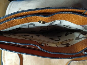 Prodám DÁMSKOU HNĚDOU KABELKU - 8