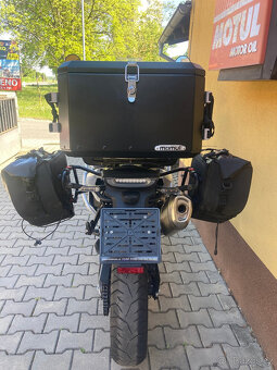 Husqvarna Norden 901 Expedition - 8