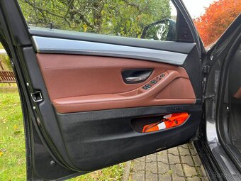 BMW 530xd Touring xDrive 190 kW – 6-válec, Panorama, HeadUp - 8