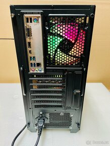 Herní PC: RYZEN 7 3700x/ 32GB/ RX 5700 8GB/ SSD 1TB/ Záruka - 8