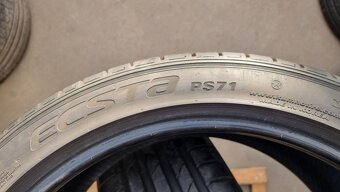 Letní pneu 235/40/19 Kumho - 8
