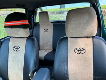 Toyota Hilux 2.5 D4D - 8