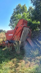 Jednořádkový Kombajn na brambory GRIMME - 8
