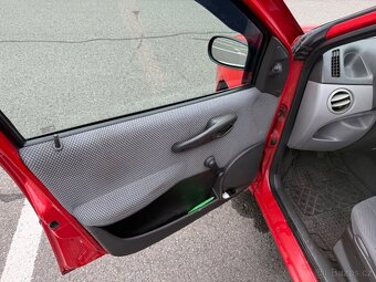 FIAT PUNTO 1,2 8V 44kW - Pěkné - Bez Koroze - pouze 111800km - 8