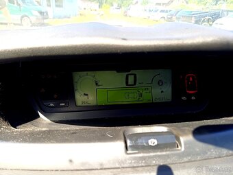 Citroen C4 Picasso 1.6i 16V 88 kW rv 2009 - 8