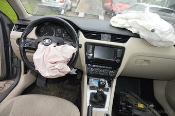 Octavia III combi 1.6TDI 81kW 4x4 NAVI ALU palubni deska - 8