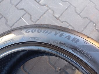 255/45/18 letní pneu goodyear - 8