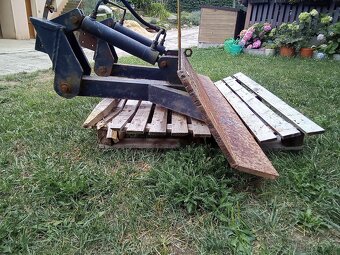 Přední radlice na traktor - 8