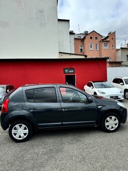 Dacia Sandero, 1.6 64KW KLIMA Ojeté, 4/2010, 215 100 km 39 9 - 8