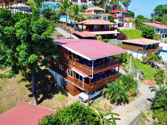 Two Story Wooden Home Czech Village, Roatan - 8