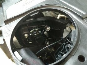 BMW F10 F11 pravý halogen H7+H7 63117203244 - 8