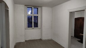 Nebytový prostor 99,8 m2 na náměstí Velvary - 8