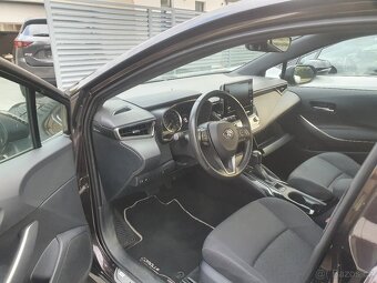 Toyota Corolla 1.8i Hybrid - 8