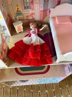 Veky domeček pro barbie - 8
