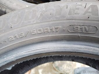 215/50/17 letni pneu MICHELIN a GOODYEAR 215/50 R17 - 8