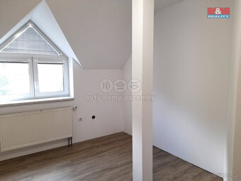 Pronájem bytu 3+1 v rodinném domě, 98 m², Poličná - 8
