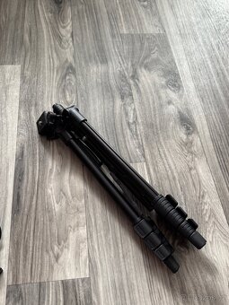 Canon RP + Canon 50mm 1.8 - 8