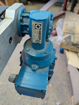 Páskovací stroj TP-101PB - automat - 8