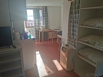 Chorvátsko apartmánový dom so 6 apartmánmi. - 8