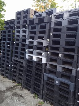 Plastové palety 120x80cm - 8