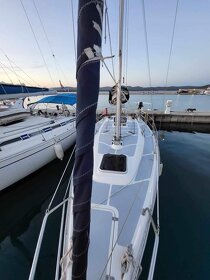 Prodám kajutovou plachetnice avar 32 - 8