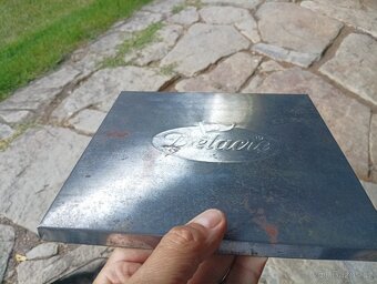 STARÁ PLECHOVÁ KRABIČKA DELACRE FRANCIE - 8