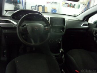 Peugeot 208 1.6 BlueHDI - 8