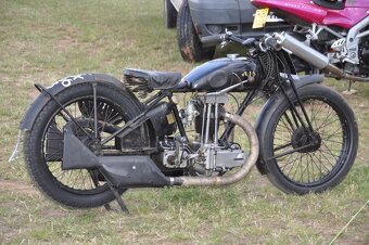 Motocykl A.J.S - 8
