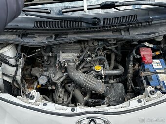 Toyota IQ 1.0i 50kw, r.2009, klima, STK - 8