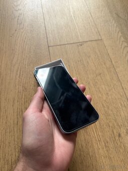 Apple iPhone 14 128GB modrý - 8