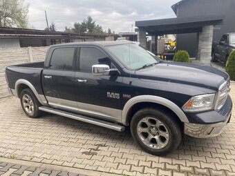 DODGE RAM 5.7 4x4 Laramie 2015 - 8