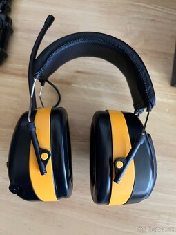 Dewalt Radio AM/FM Hear Protection Uplne Nové - 8