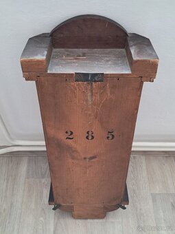 DŘEVĚNÉ NÁSTĚNNÉ HODINY PENDLOVKY - 8
