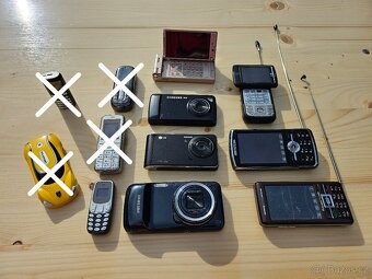 Tlačítkové mobilní telefony - 8