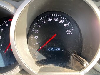 Suzuki Grand Vitara 1.9 ddis - 8