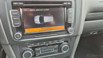 Volkswagen Golf VI - 8