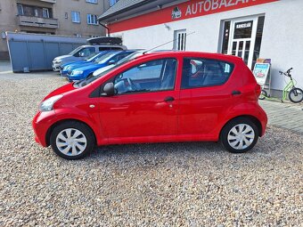 Toyota Aygo 1.0i 50KW Cool ,5 Dveří - 8