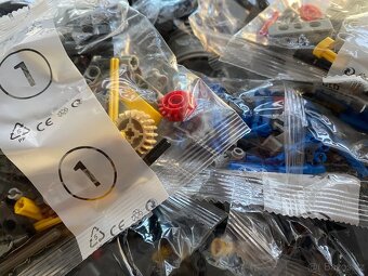 NOVÉ Dom's Dodge Charger - 1077ks kostek - 8