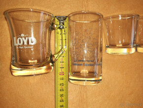 Prodám sadu skleniček: 18+4+6 ks a skleněný tác a mísu - 8