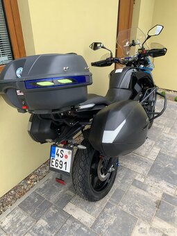 CF Moto 650 MT - 8